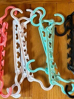 12 Space Saving Hanger Holders for Closet - NEW